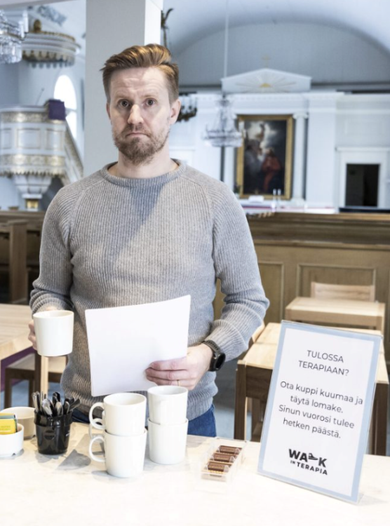 Tuomas Perkiö saapuu luennoimaan Walk in-terapiasta Kylmäkosken kulttuurikirkkoon